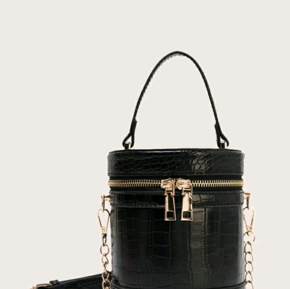 Croc Embossed bucket bag